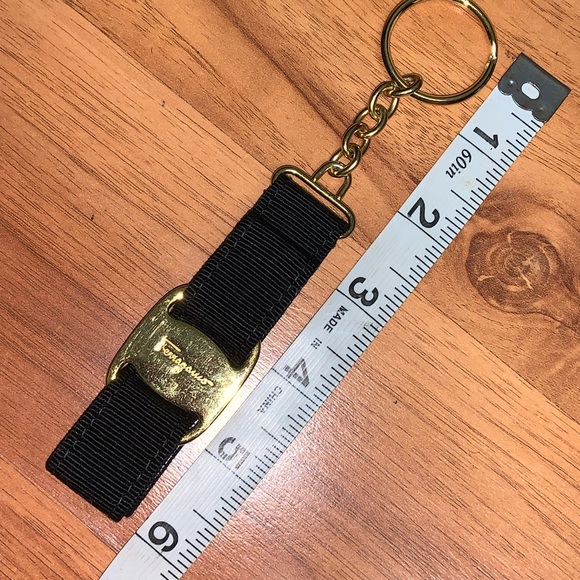 Authentic Salvatore Ferragamo Vara Ribbon Keychain / Bag Charm - Picture 5 of 9